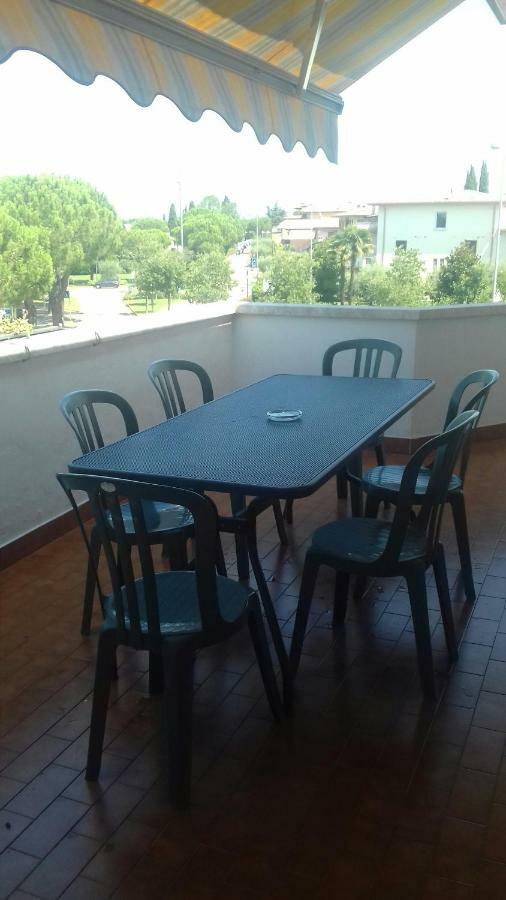 Apartament Casa Vacanze Niko Ap Cir Cni00247 Sirmione Exterior photo